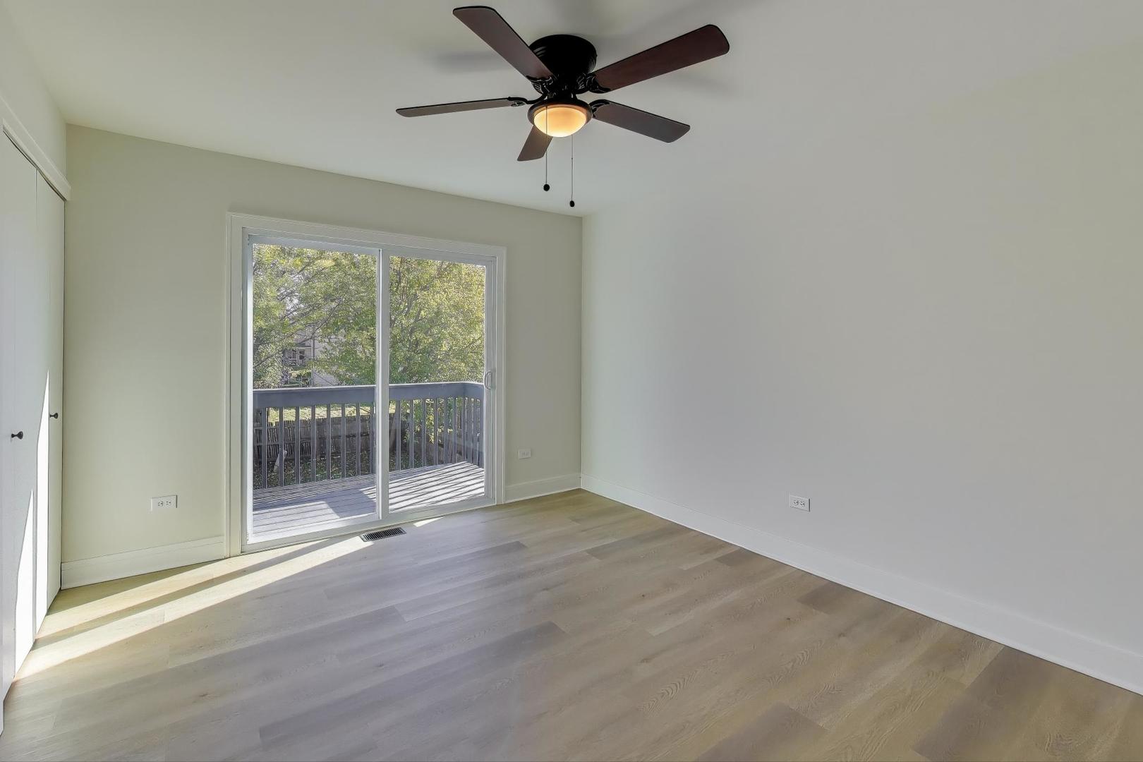 124 Commonwealth Drive, Bolingbrook, IL 60440