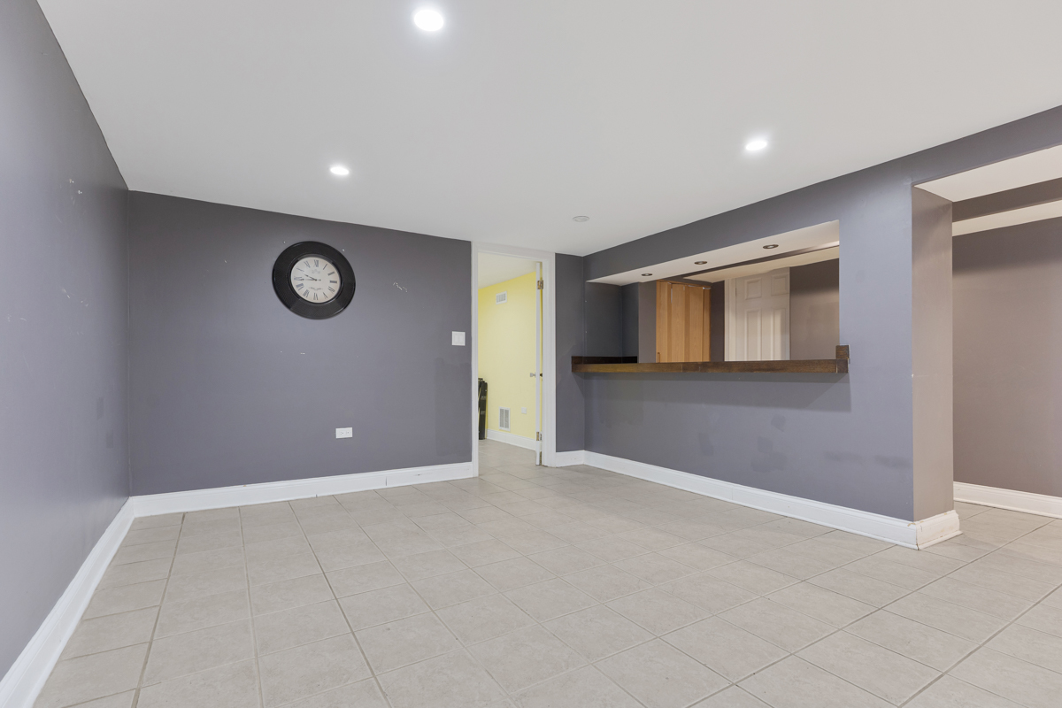 4928 N OVERHILL Avenue, Norridge, IL 60706