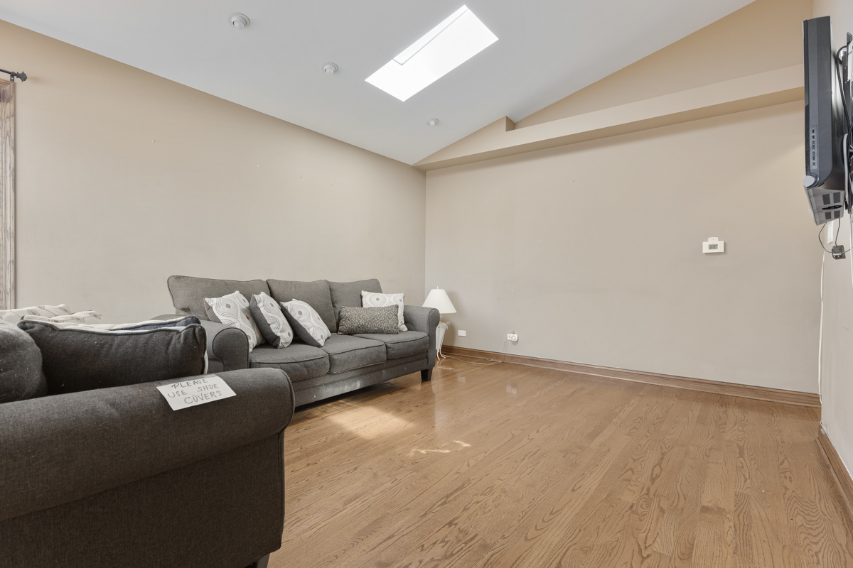 4928 N OVERHILL Avenue, Norridge, IL 60706