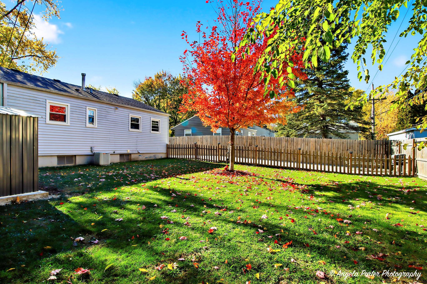 1612 WHITNEY Street, Waukegan, IL 60087