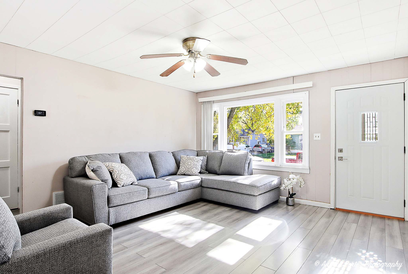 1612 WHITNEY Street, Waukegan, IL 60087