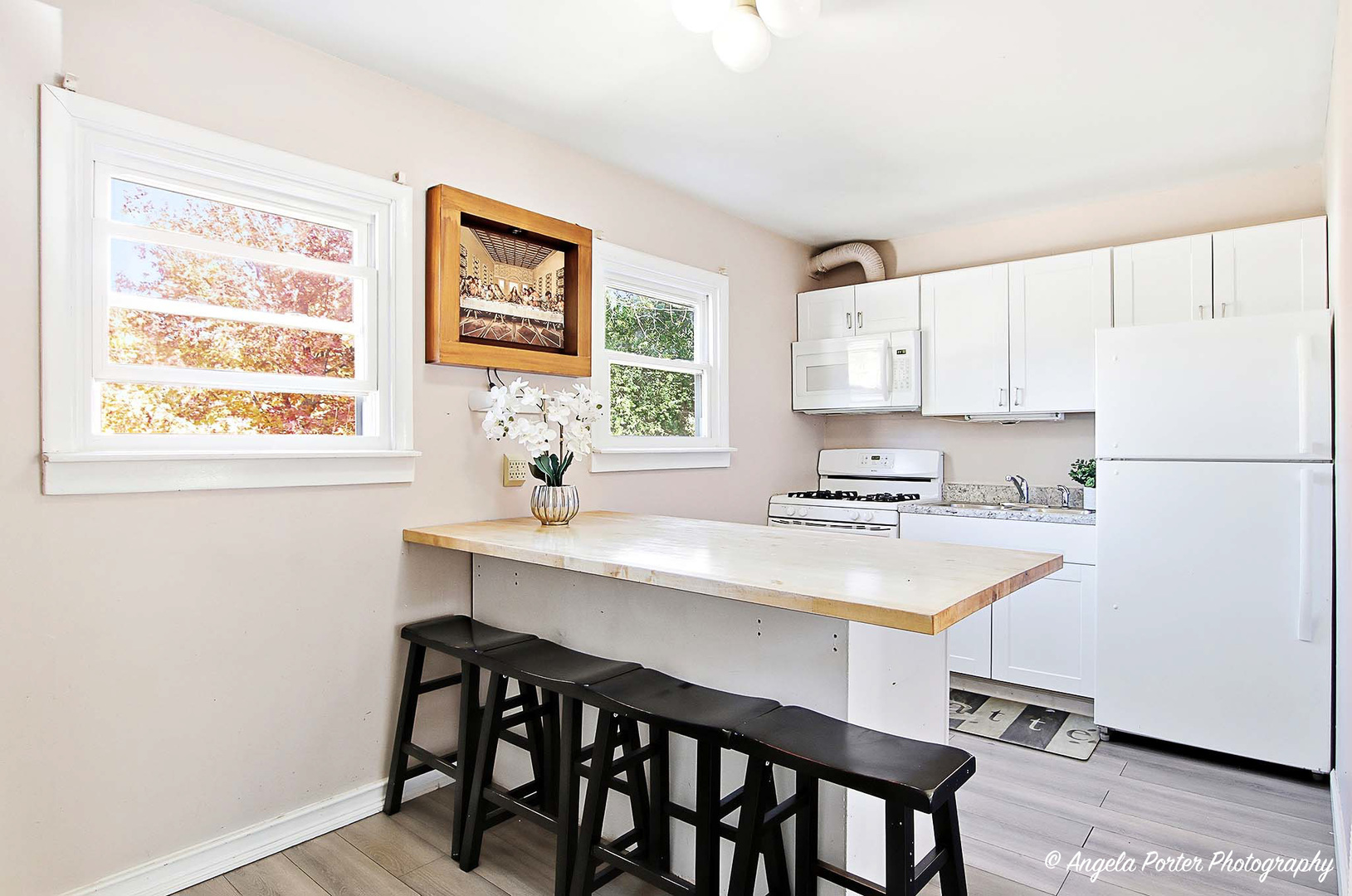 1612 WHITNEY Street, Waukegan, IL 60087