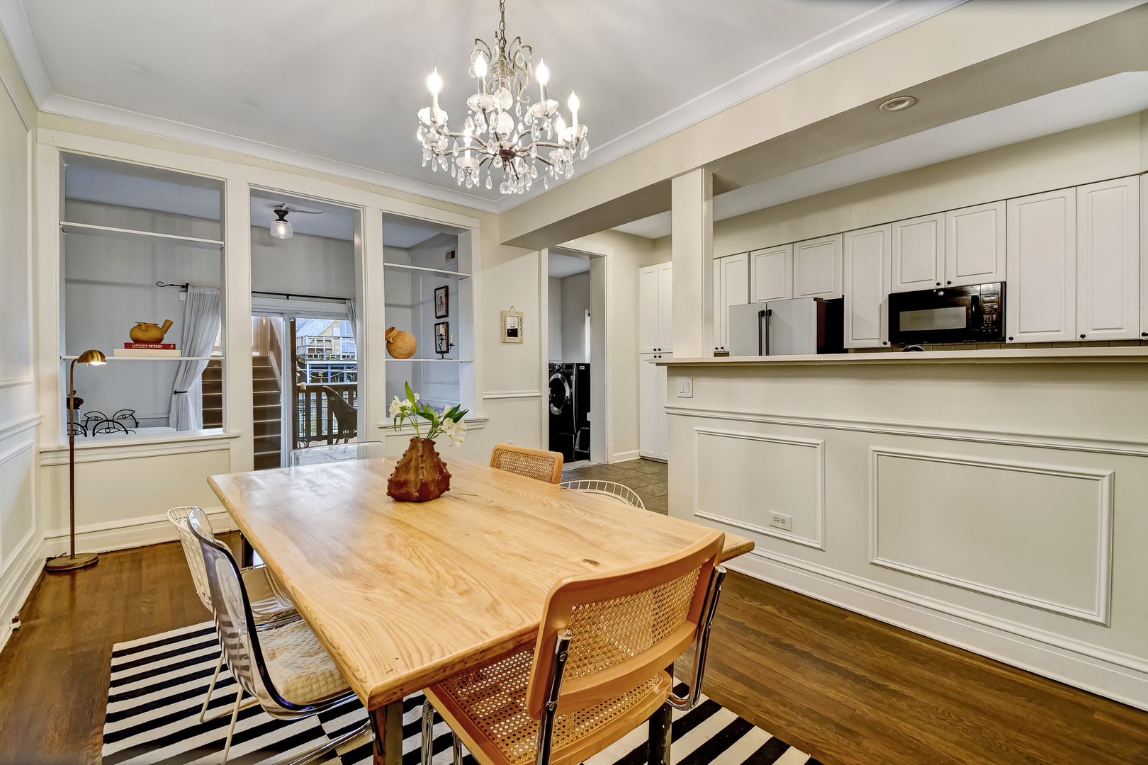 1447 W Warner Avenue #2W, Chicago, IL 60613