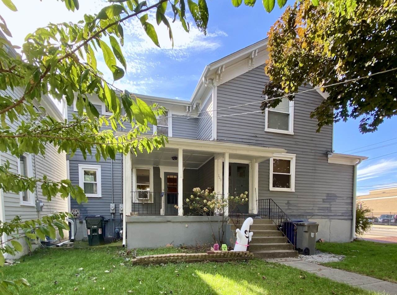 203 Symphony Way #203A, Elgin, IL 60120