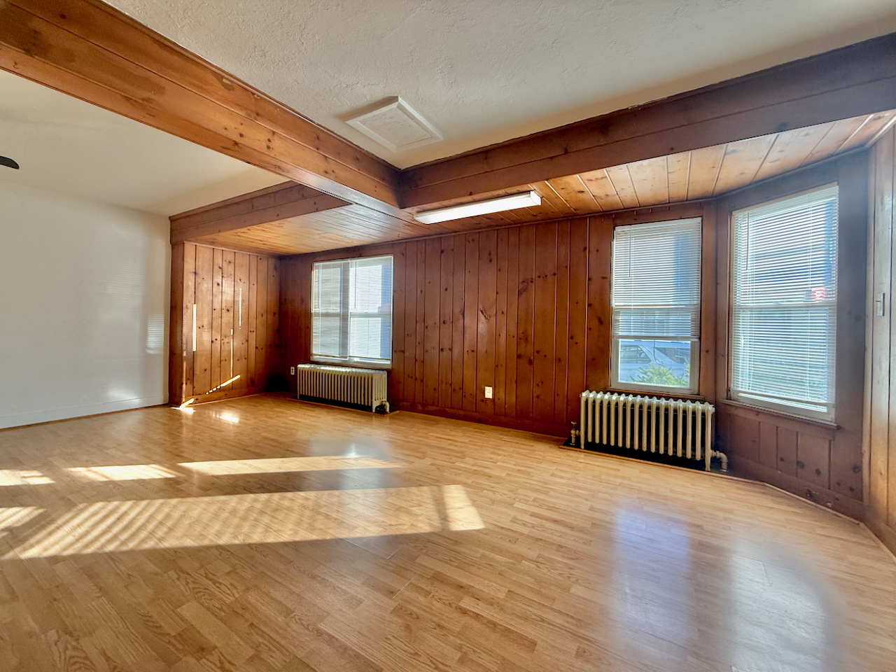 203 Symphony Way #203A, Elgin, IL 60120