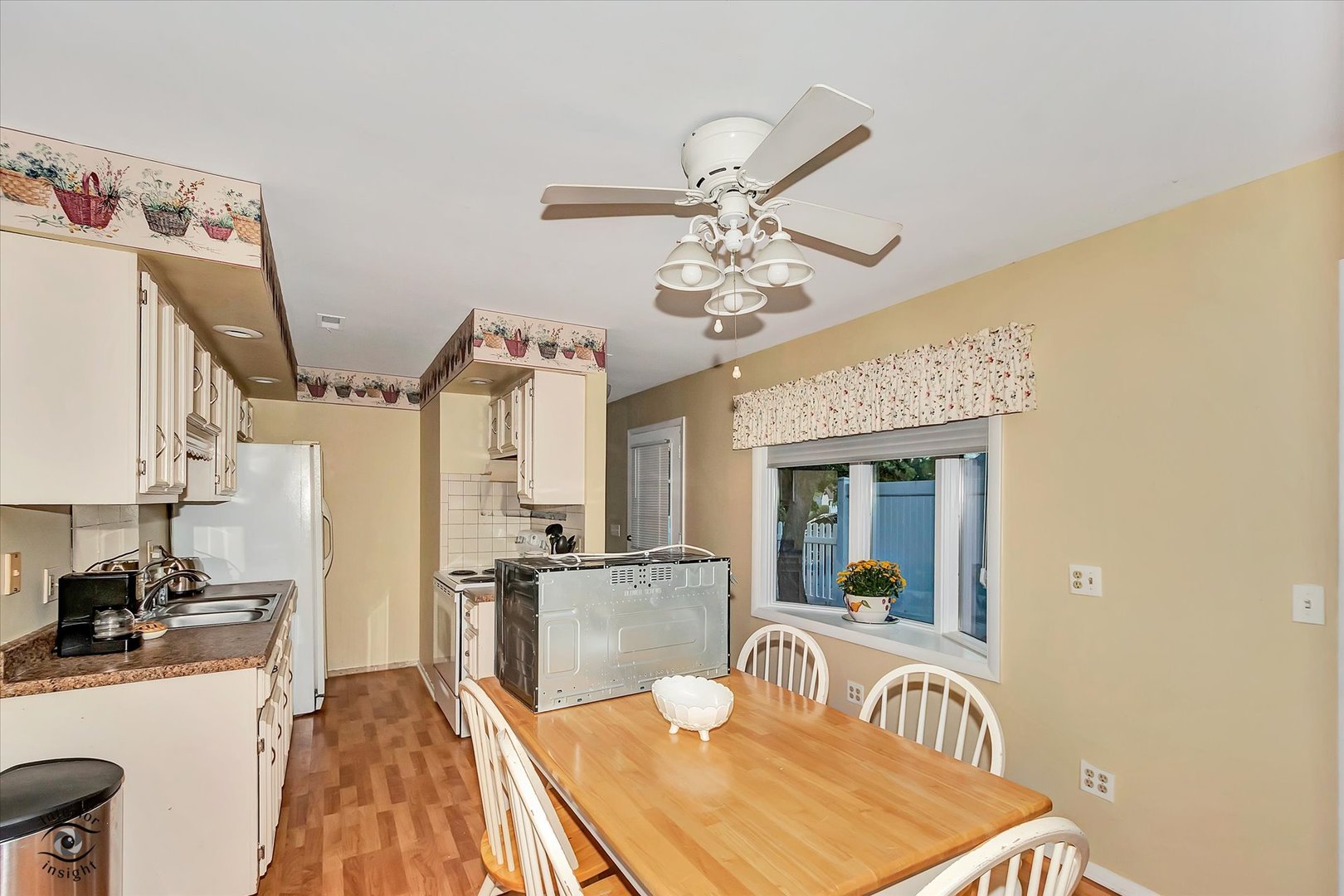 119 Garden Drive, Montgomery, IL 60538