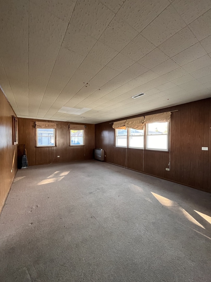 17218 Park Avenue, Lansing, IL 60438