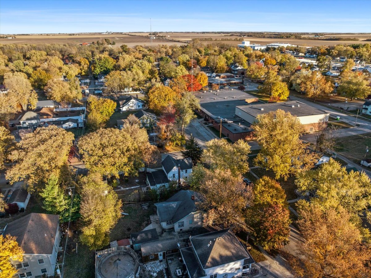 209 W Martin Street, Forrest, IL 61741