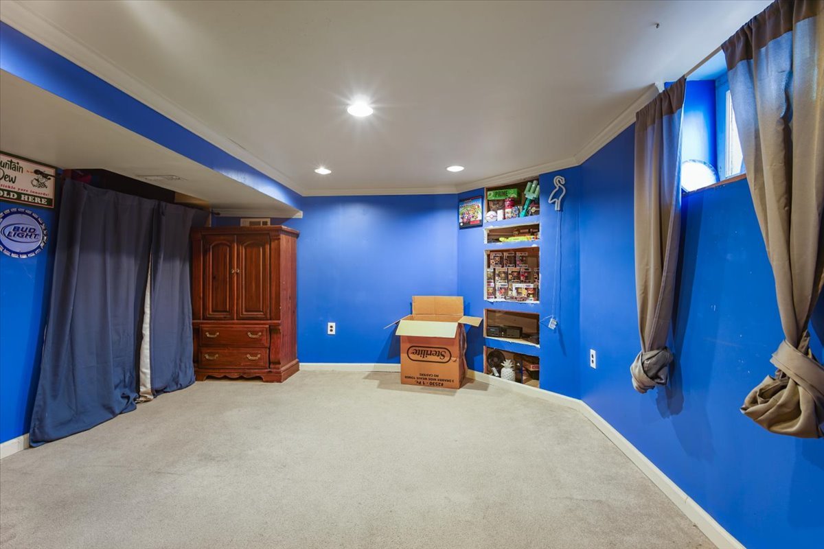 209 W Martin Street, Forrest, IL 61741