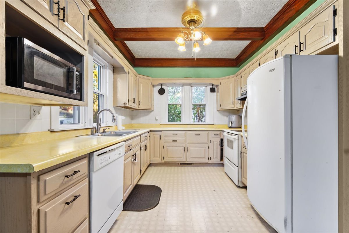 209 W Martin Street, Forrest, IL 61741