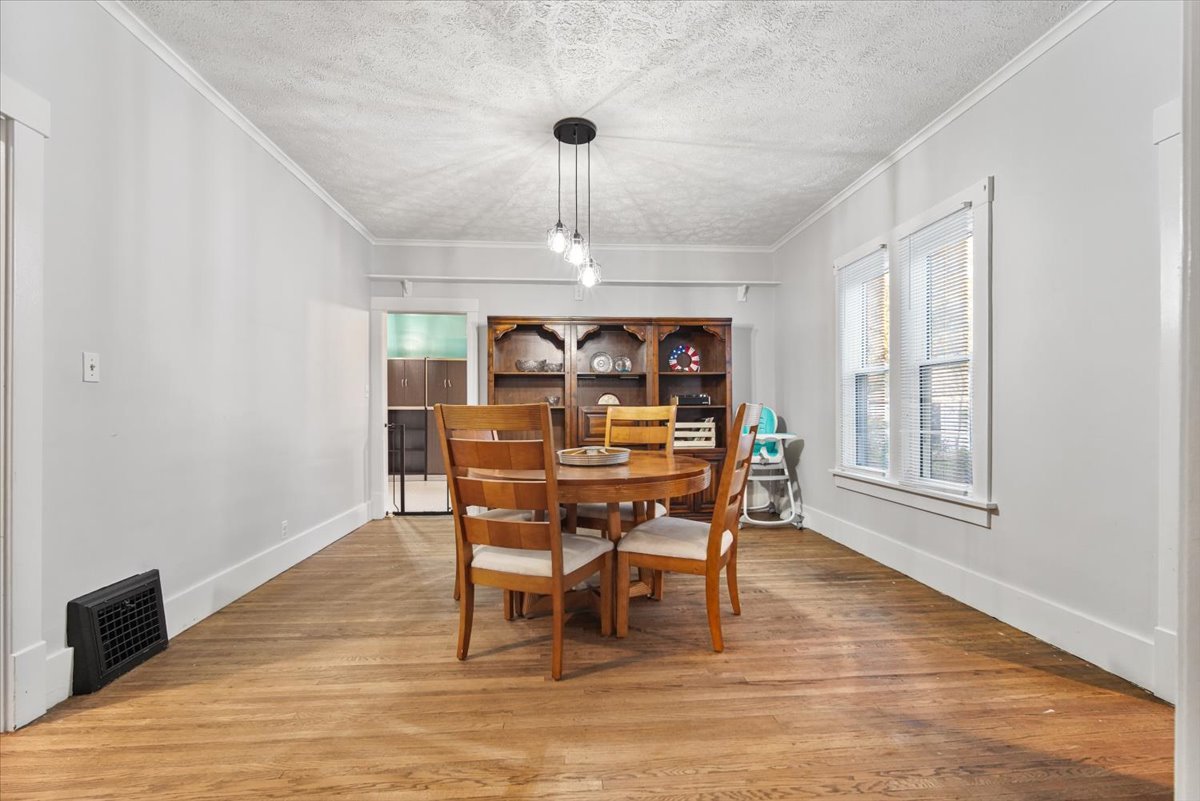 209 W Martin Street, Forrest, IL 61741