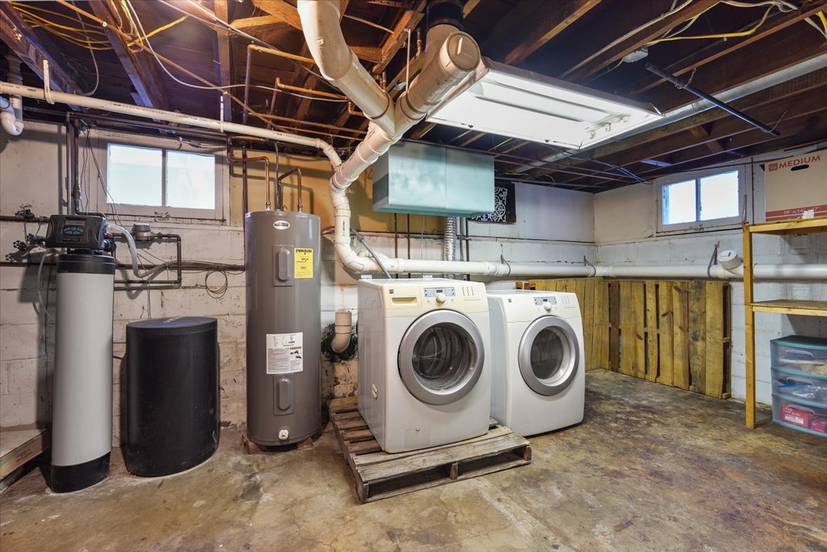 209 W Martin Street, Forrest, IL 61741