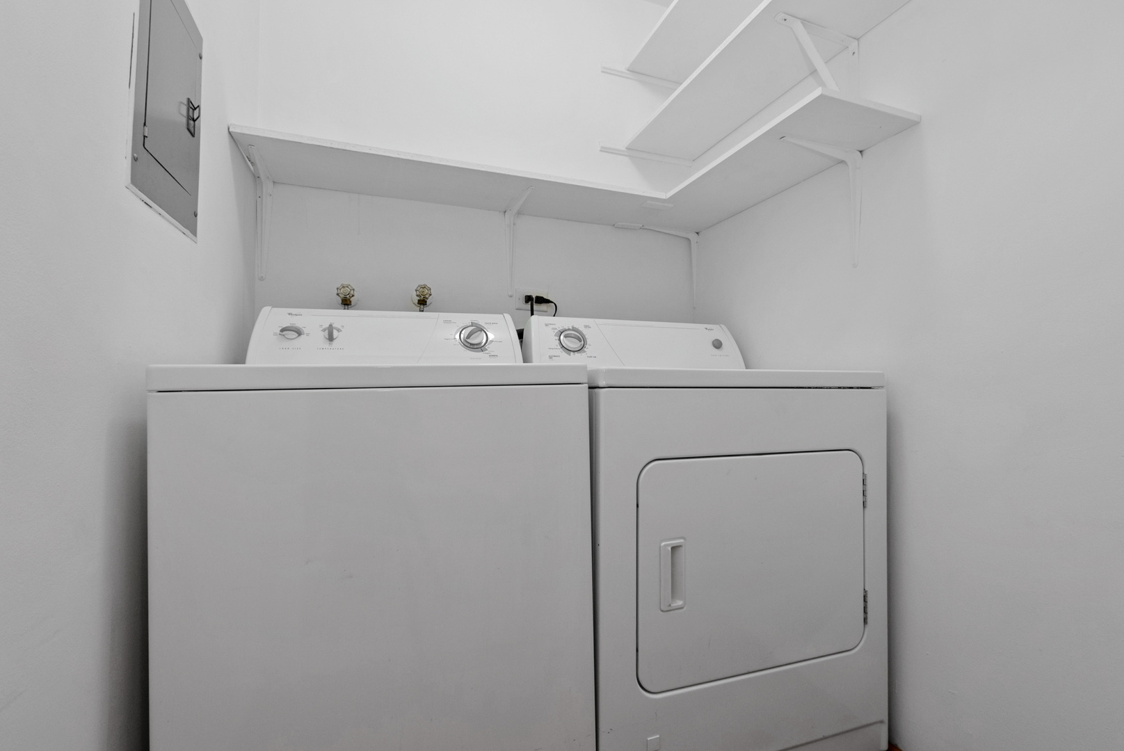 13616 Lamon Avenue #411, Crestwood, IL 60418