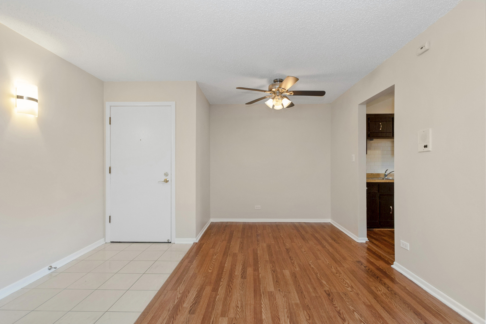 13616 Lamon Avenue #411, Crestwood, IL 60418