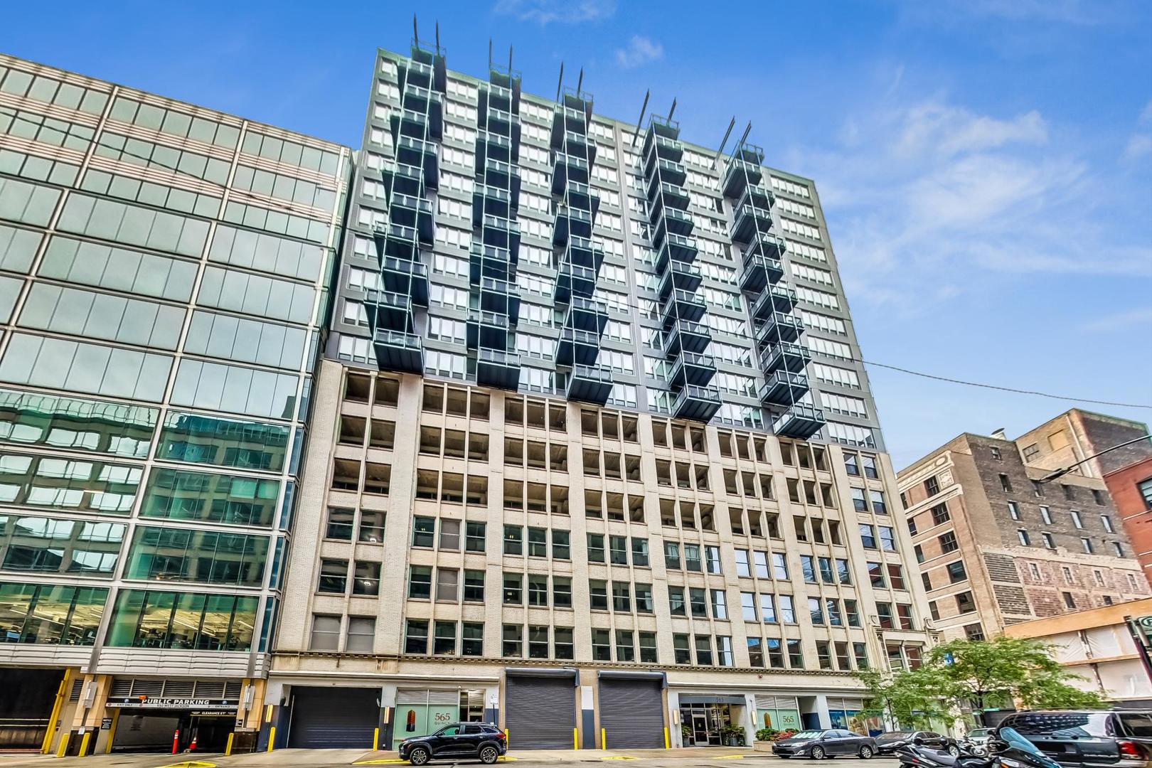 565 W Quincy Street #1603, Chicago, IL 60661
