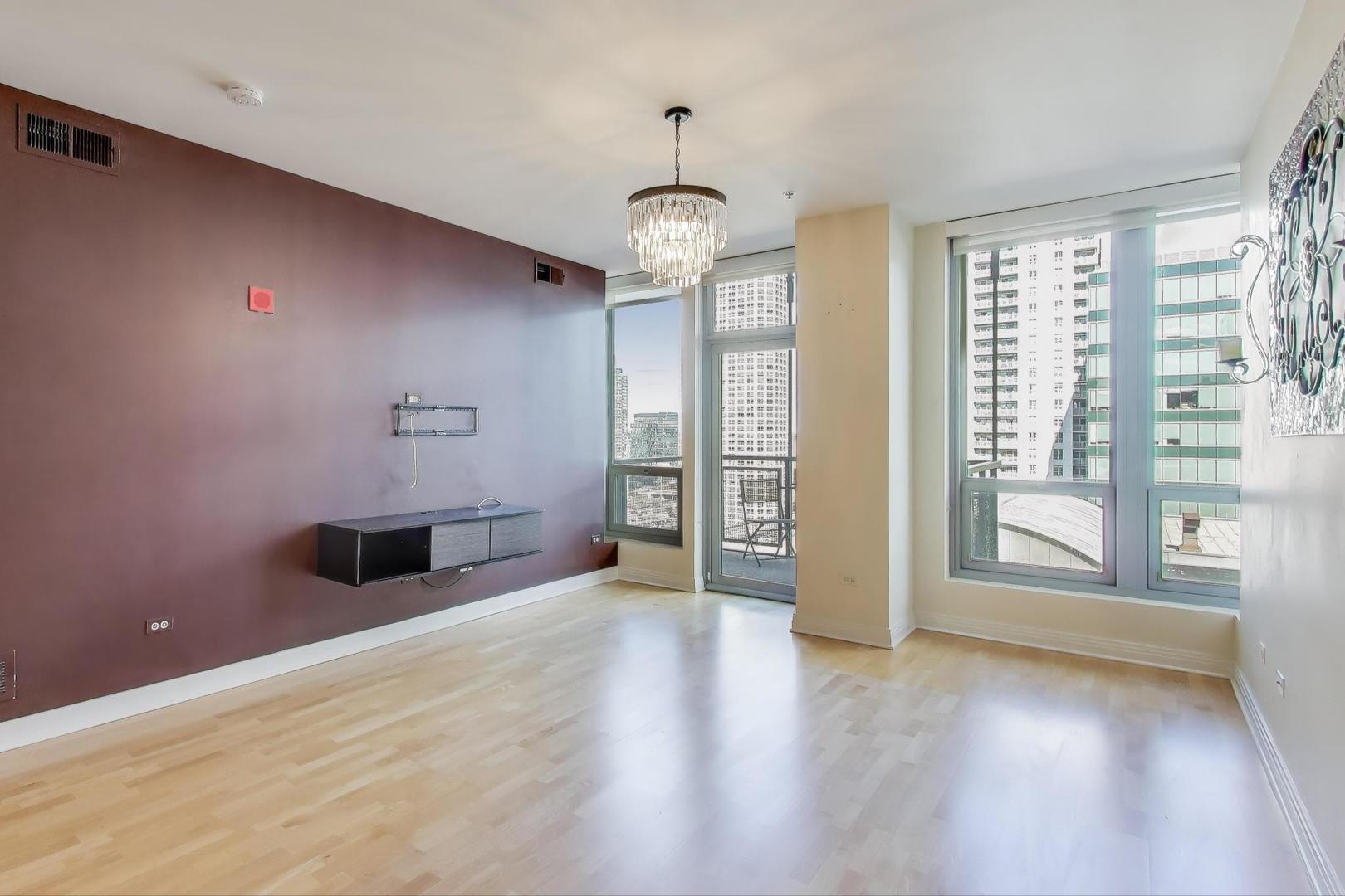 565 W Quincy Street #1603, Chicago, IL 60661