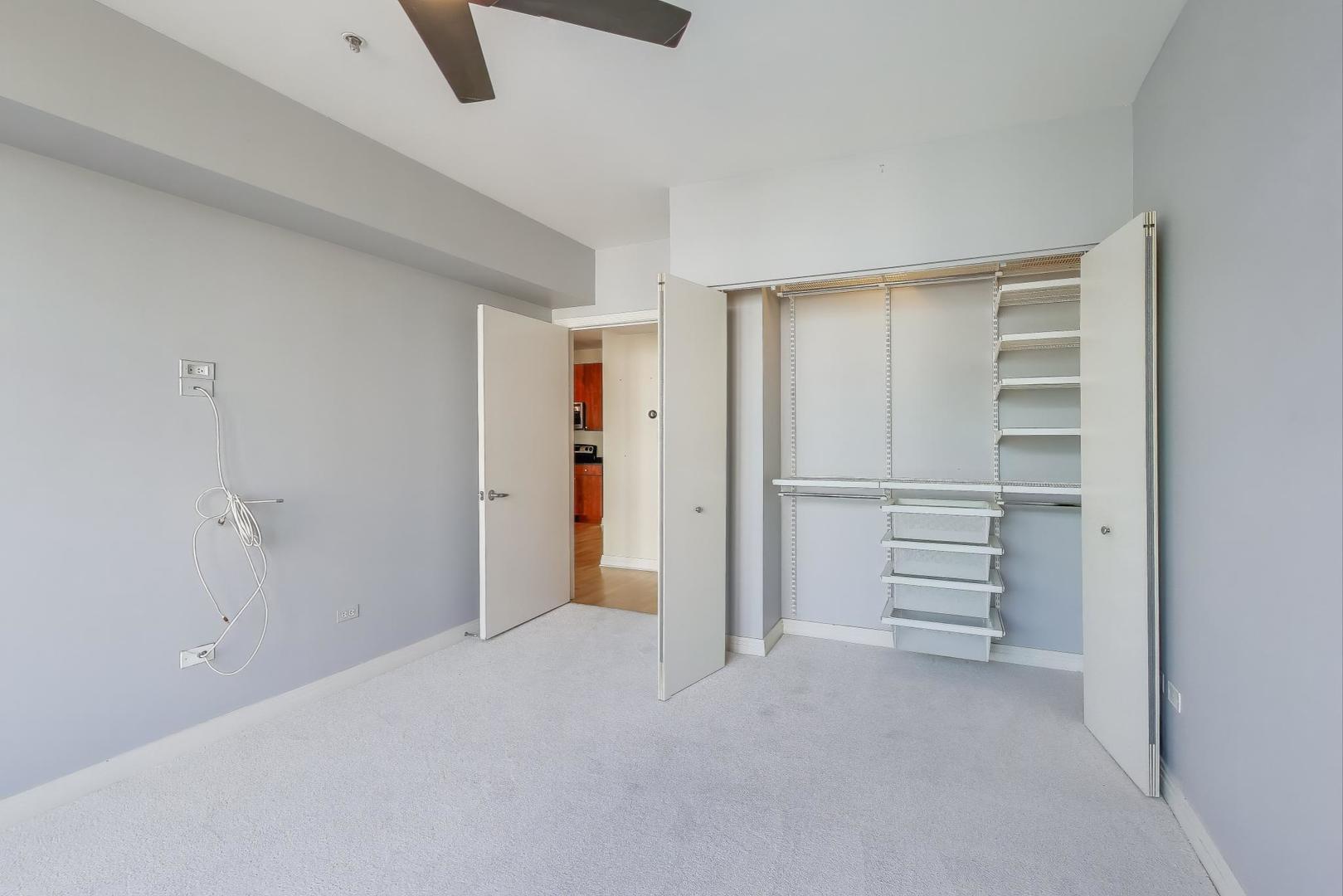 565 W Quincy Street #1603, Chicago, IL 60661