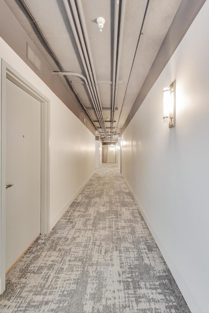 565 W Quincy Street #1603, Chicago, IL 60661