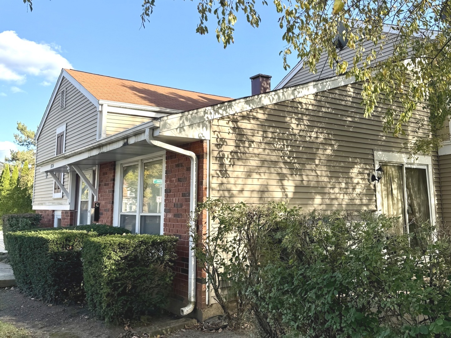 1874 Wellington Place #1874, Hoffman Estates, IL 60169