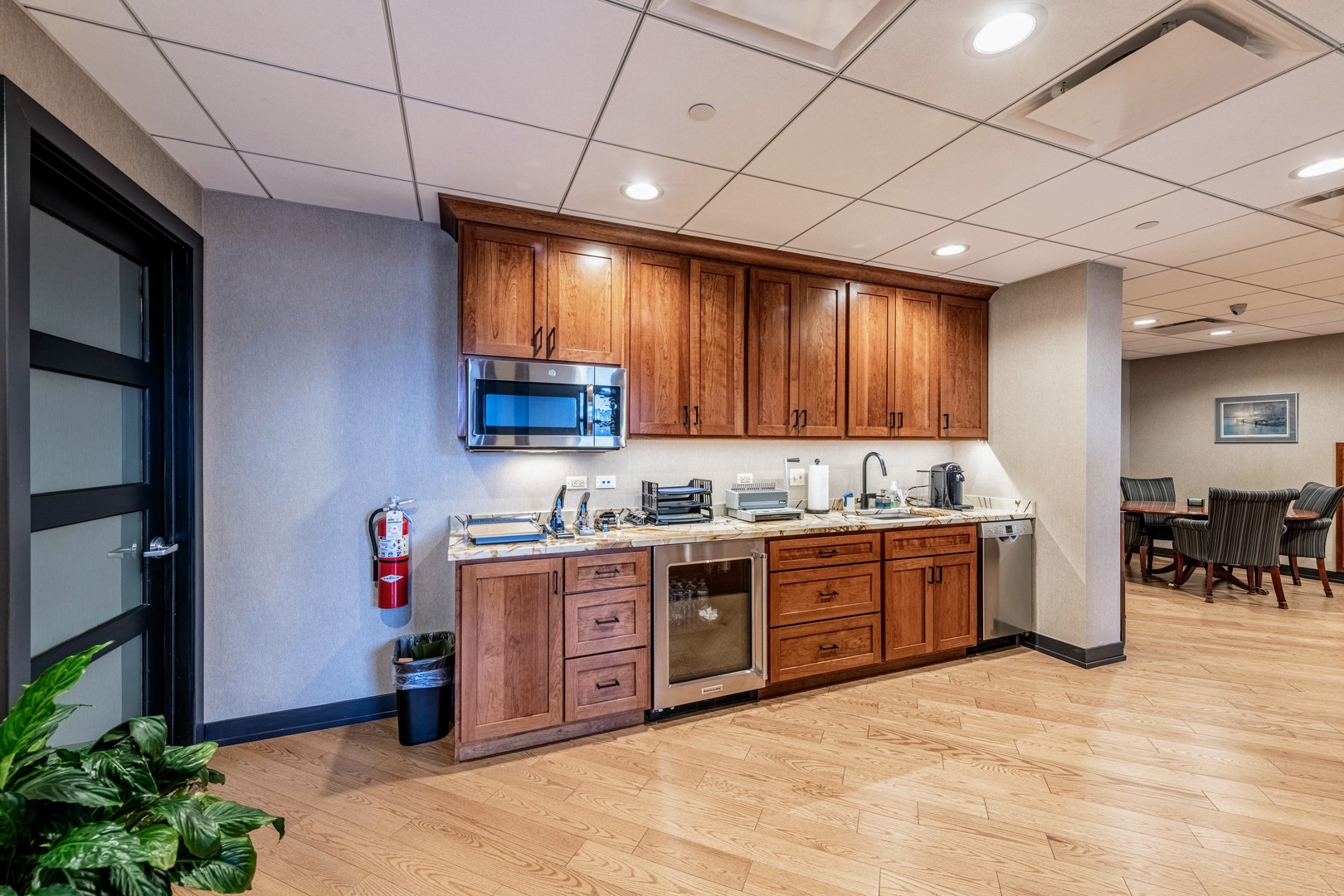 25 E Main Street #202, Roselle, IL 60172