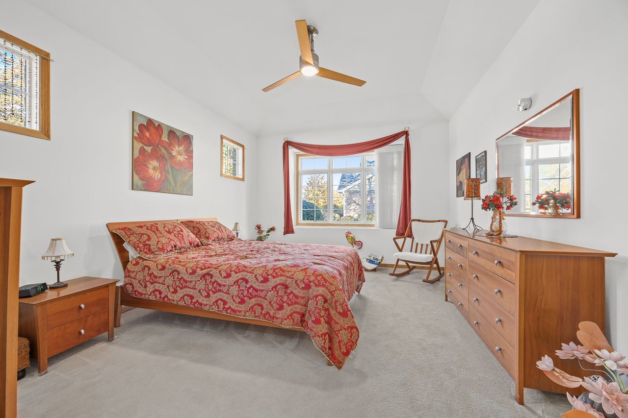 1343 Camelot Lane, Lemont, IL 60439