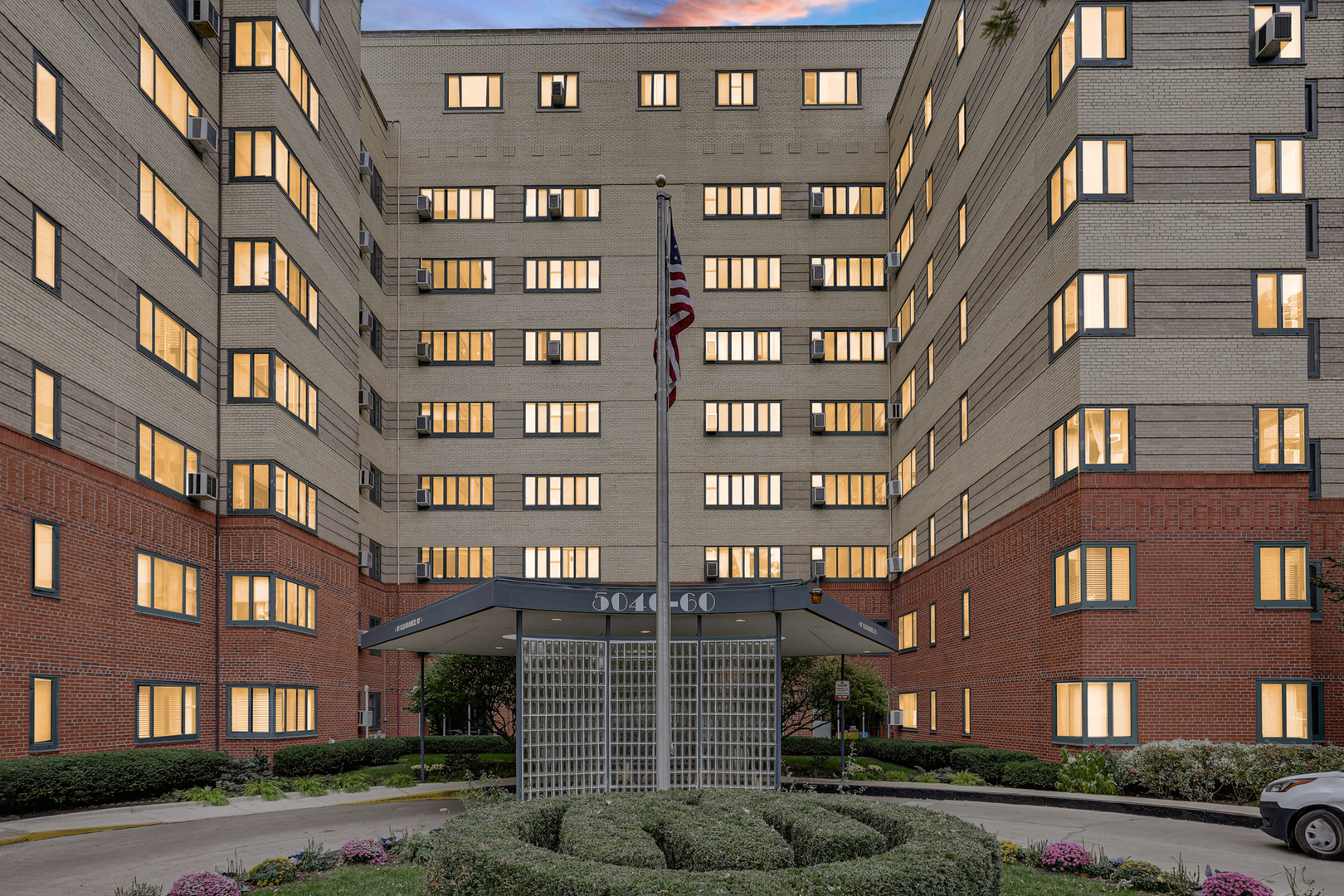 5052 N Marine Drive #C6, Chicago, IL 60640