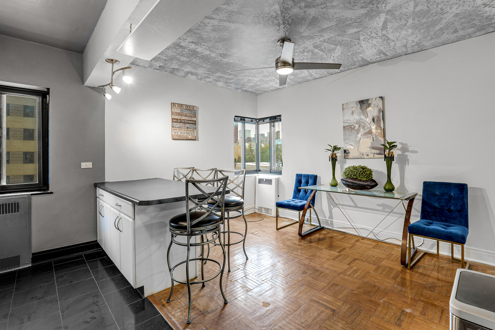 5052 N Marine Drive #C6, Chicago, IL 60640