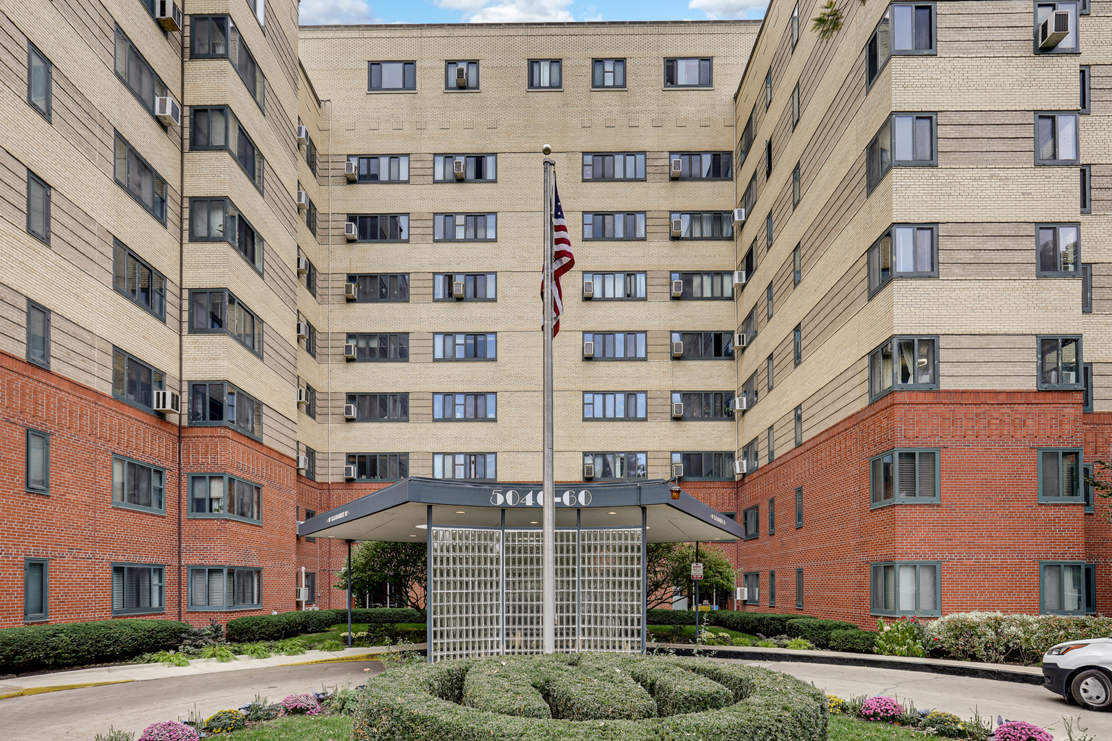 5052 N Marine Drive #C6, Chicago, IL 60640