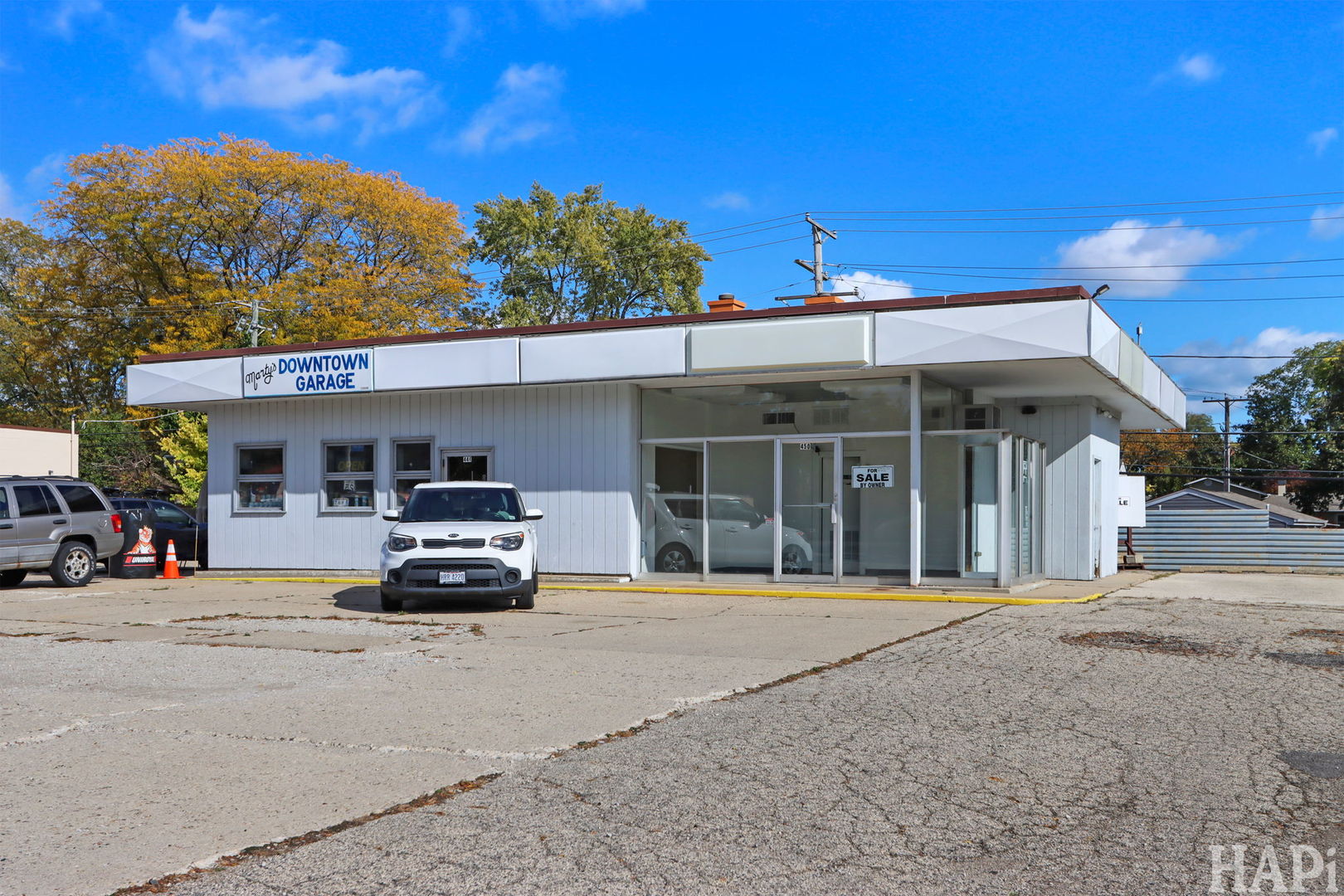 426 S Milwaukee Avenue, Libertyville, IL 60048