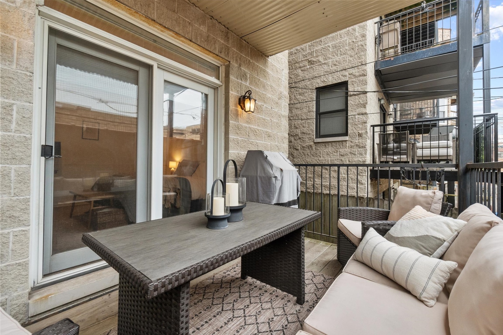 3531 N Reta Avenue #1, Chicago, IL 60657