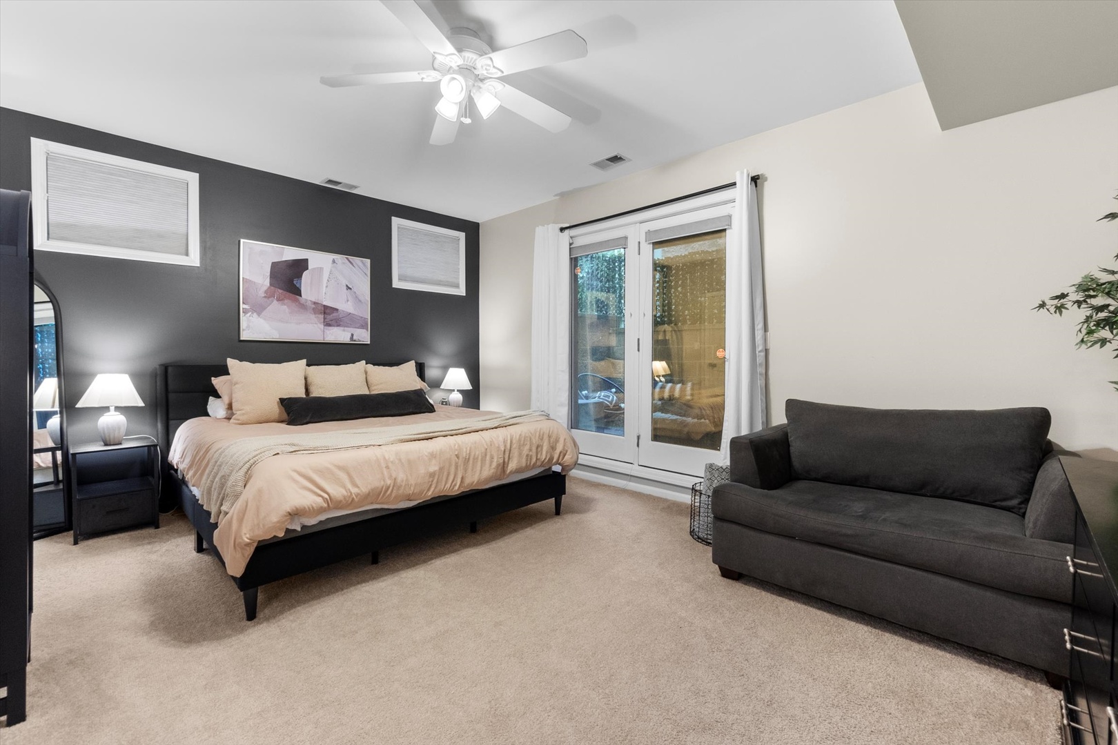 3531 N Reta Avenue #1, Chicago, IL 60657