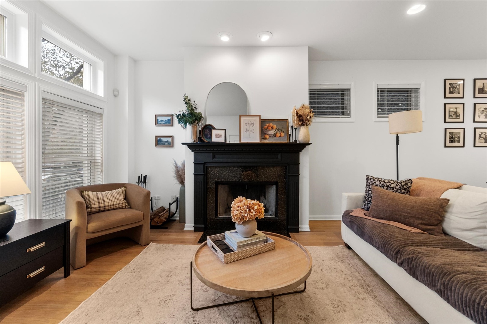 3531 N Reta Avenue #1, Chicago, IL 60657