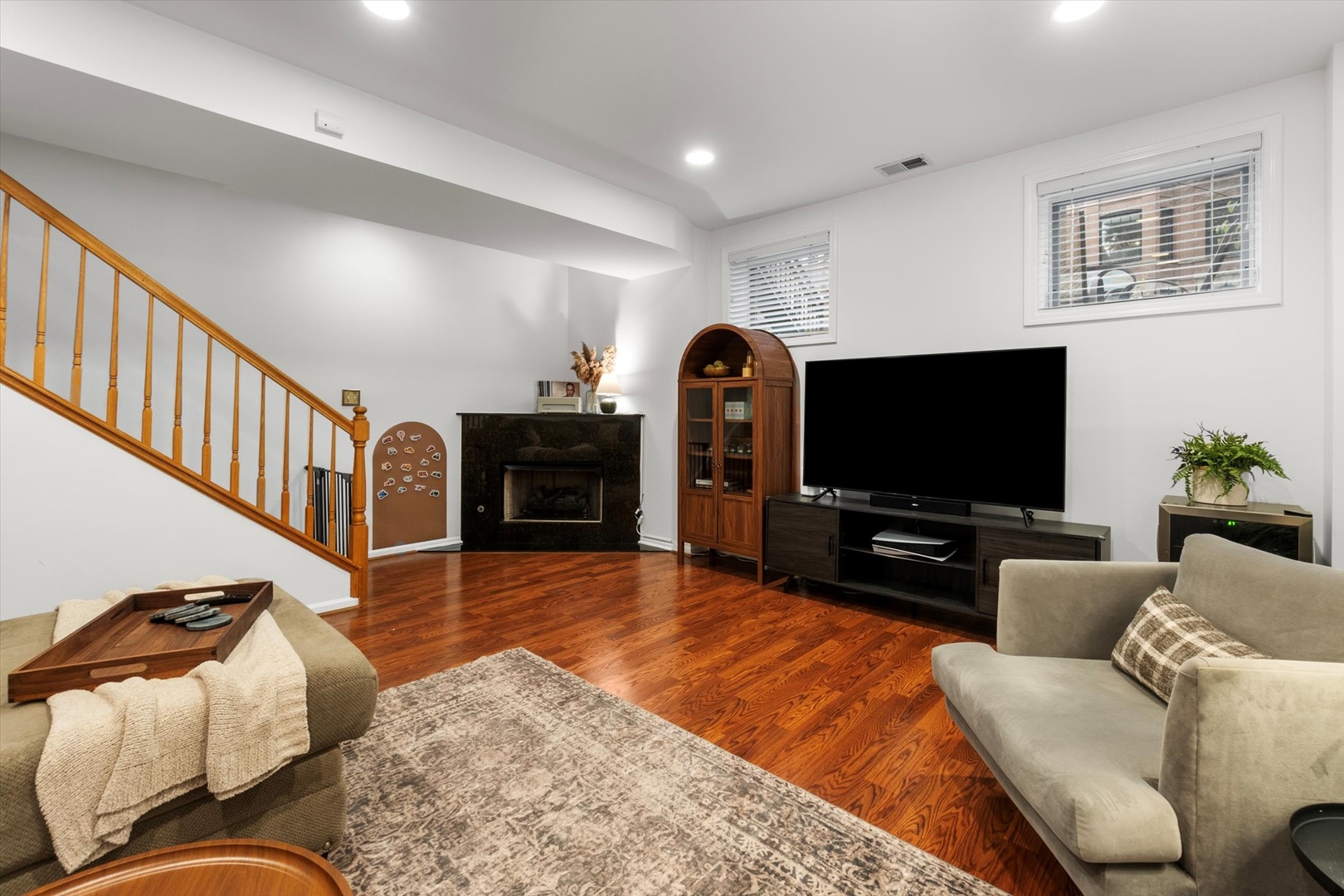 3531 N Reta Avenue #1, Chicago, IL 60657