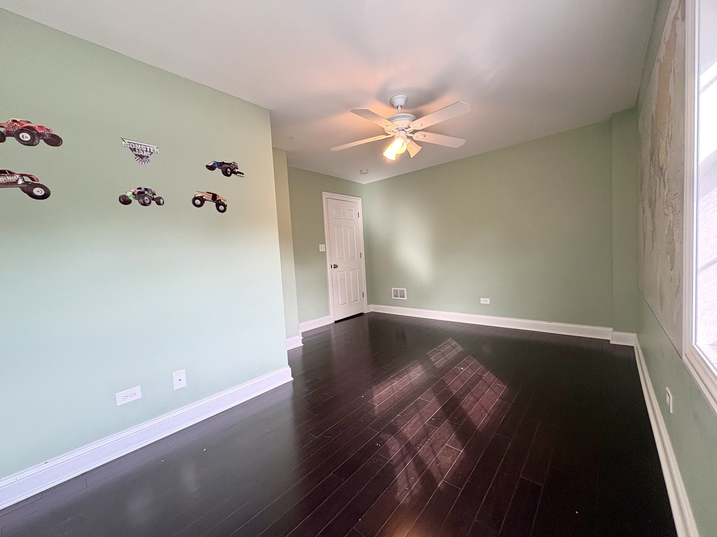 9210 S Trumbull Avenue, Evergreen Park, IL 60805