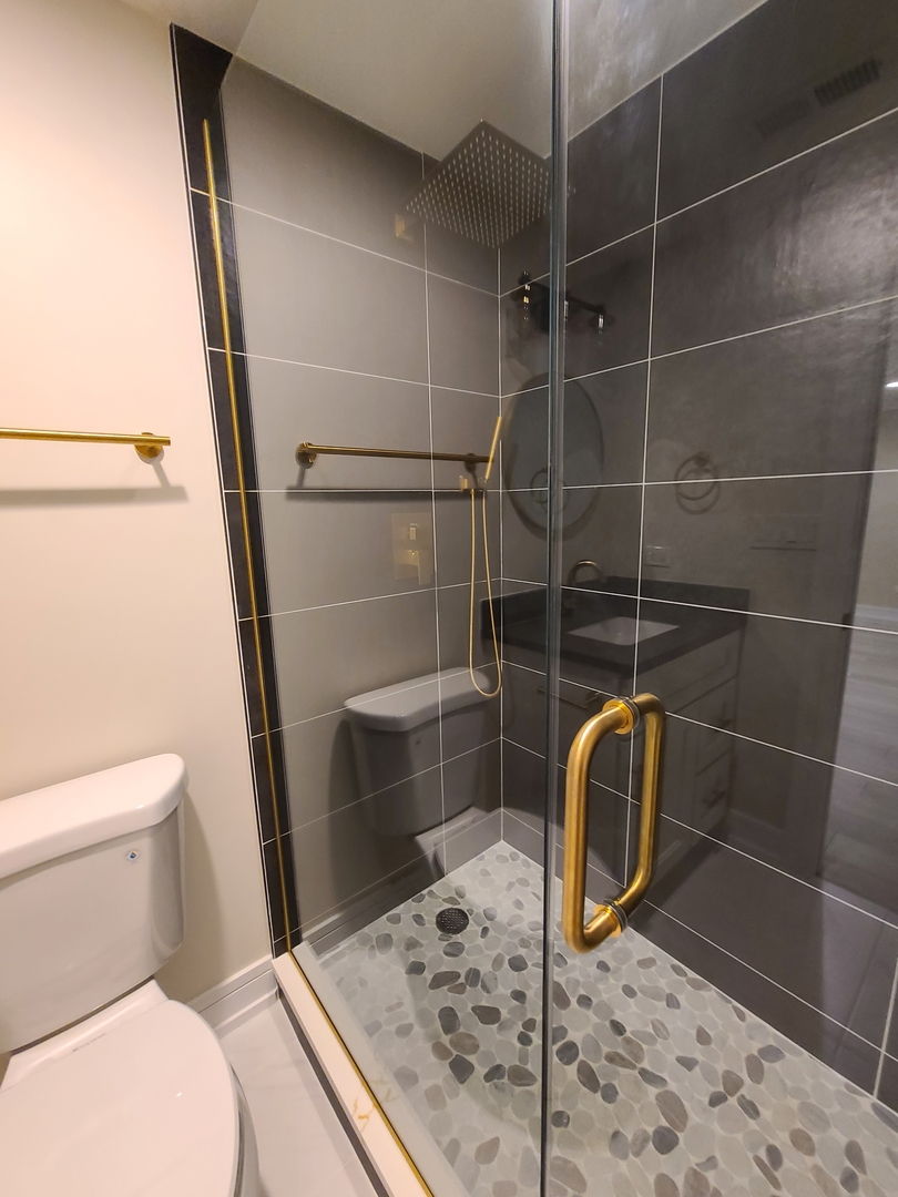 7025 W 84th Street, Burbank, IL 60459