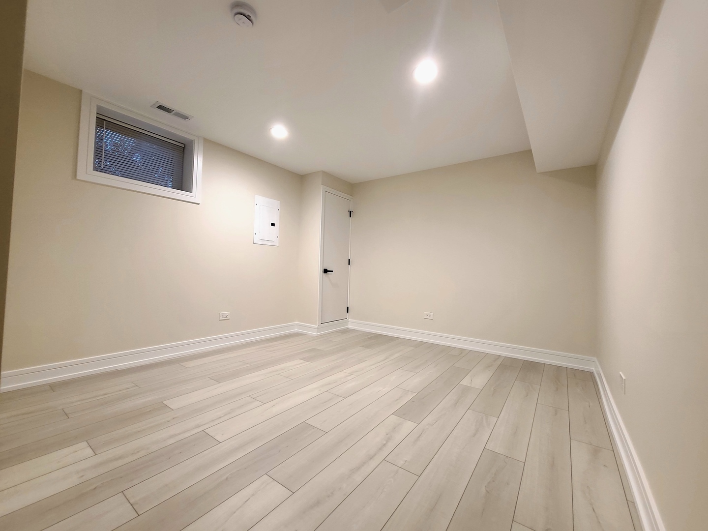 7025 W 84th Street, Burbank, IL 60459