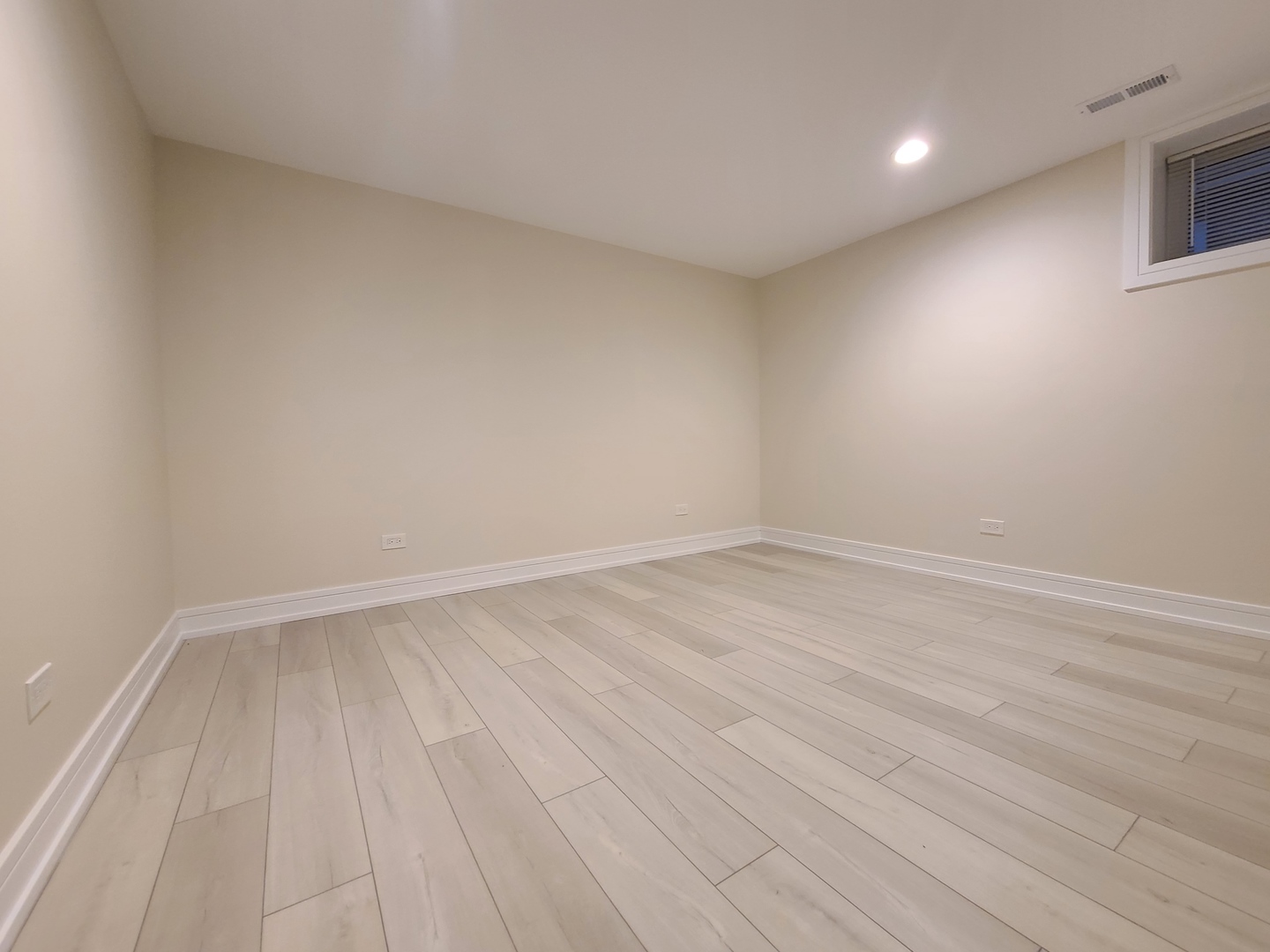 7025 W 84th Street, Burbank, IL 60459