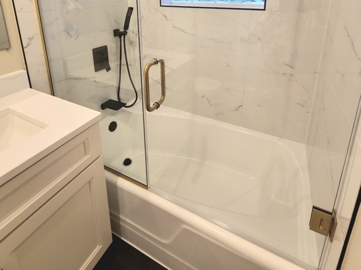 7025 W 84th Street, Burbank, IL 60459