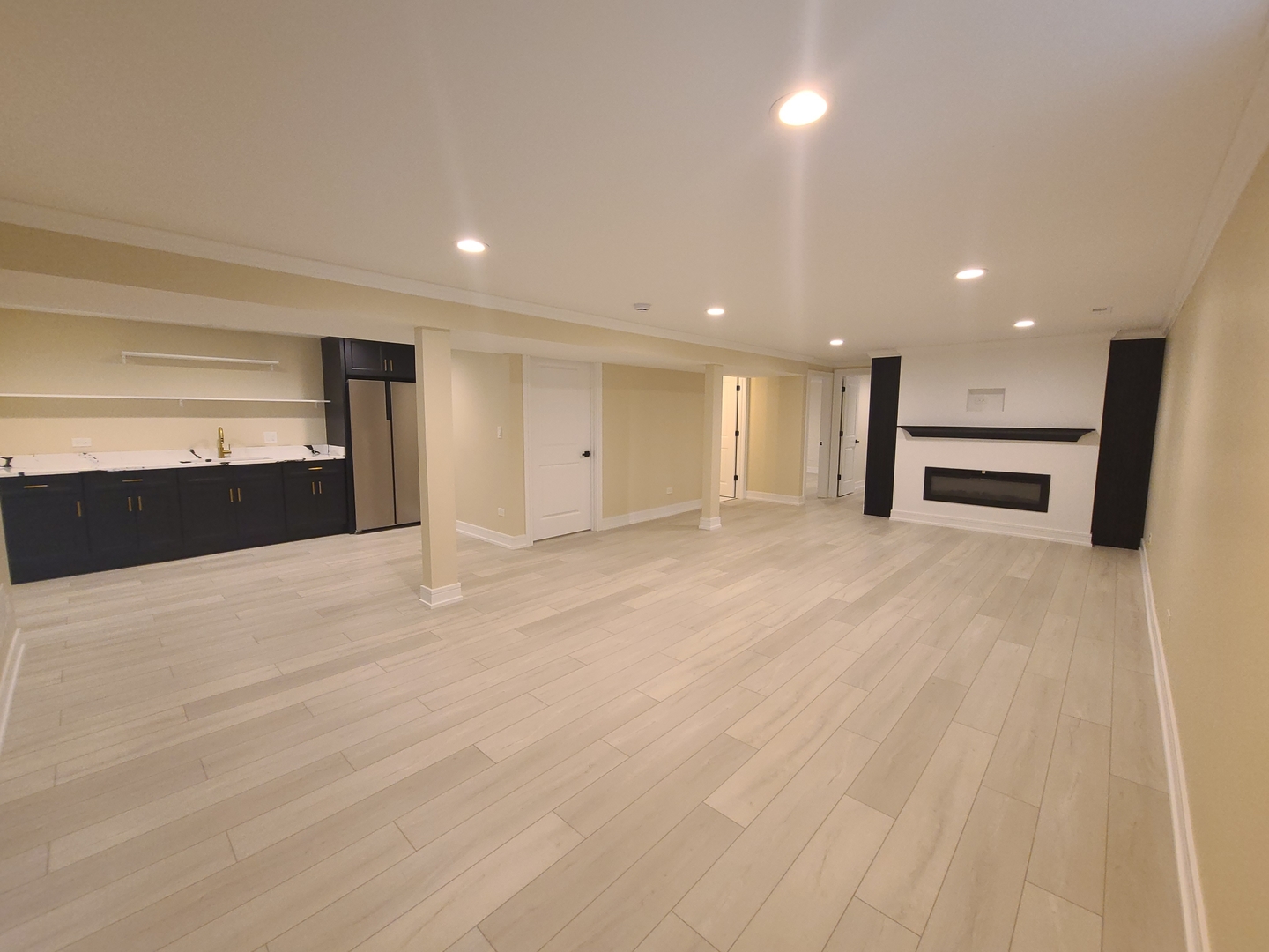 7025 W 84th Street, Burbank, IL 60459