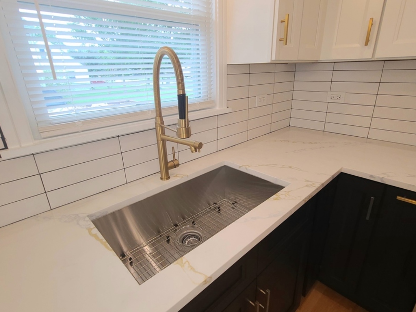 7025 W 84th Street, Burbank, IL 60459