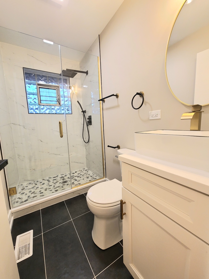 7025 W 84th Street, Burbank, IL 60459