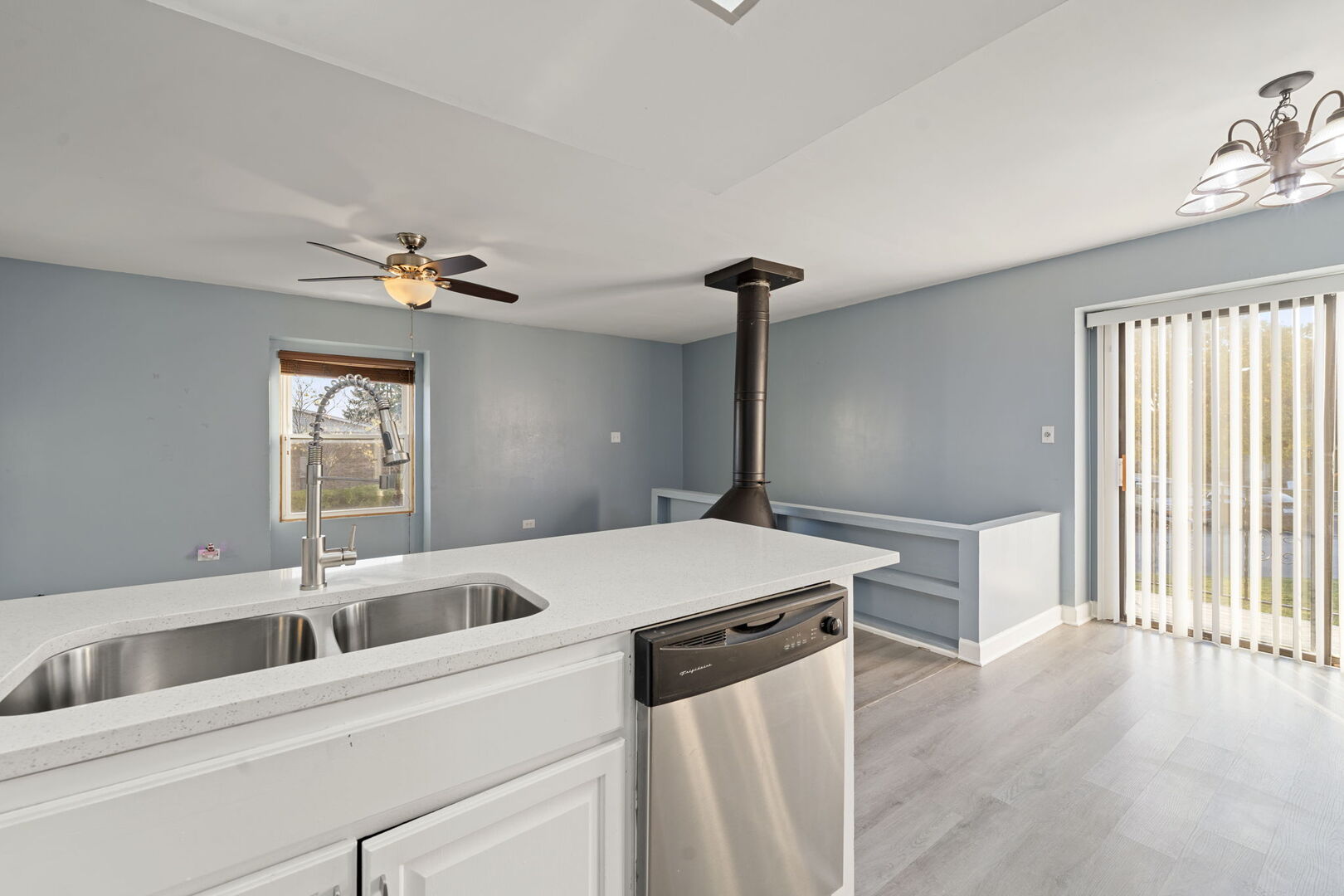 2125 N GINGER CREEK Drive #2125, Palatine, IL 60074