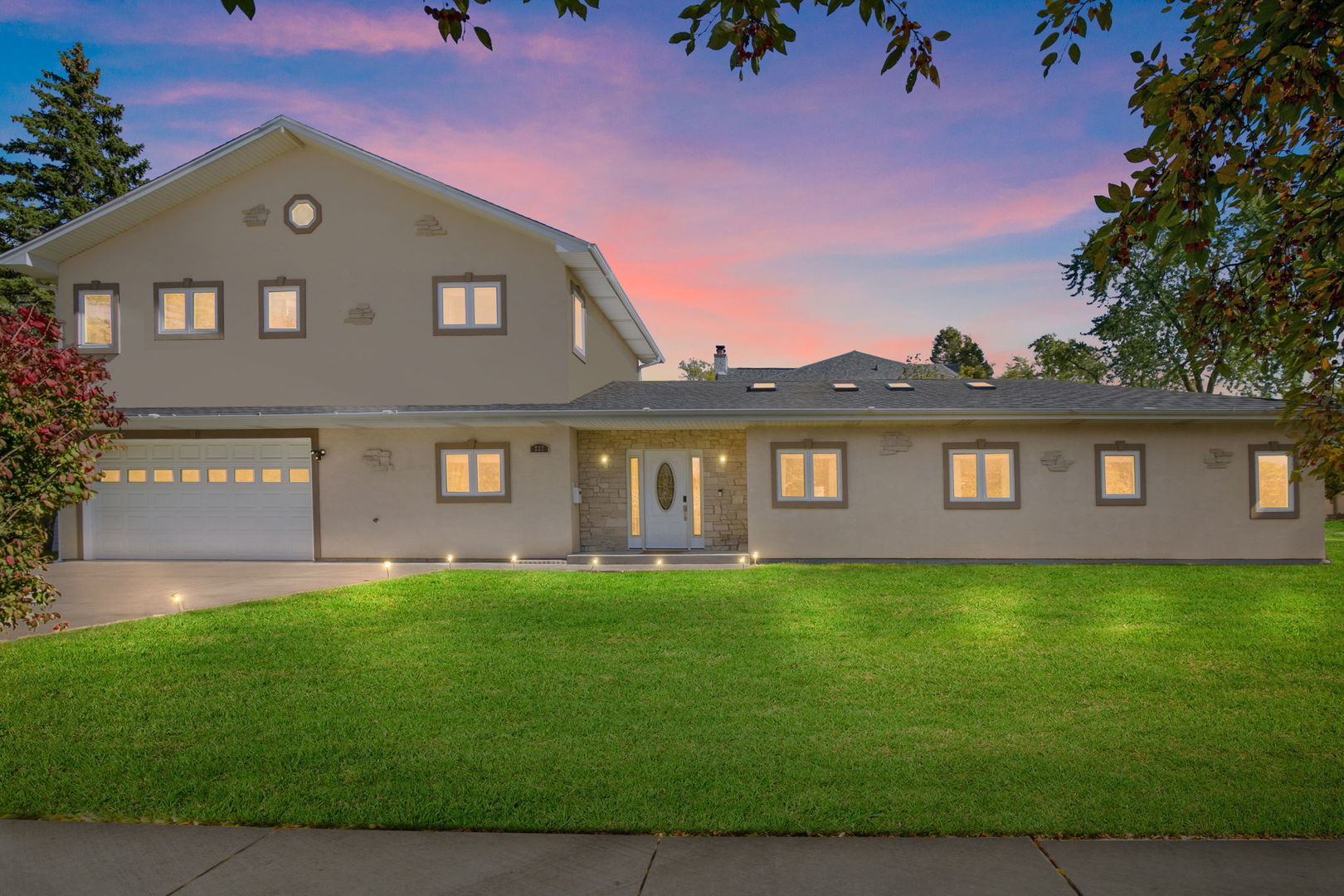 227 S Walnut Lane, Schaumburg, IL 60193