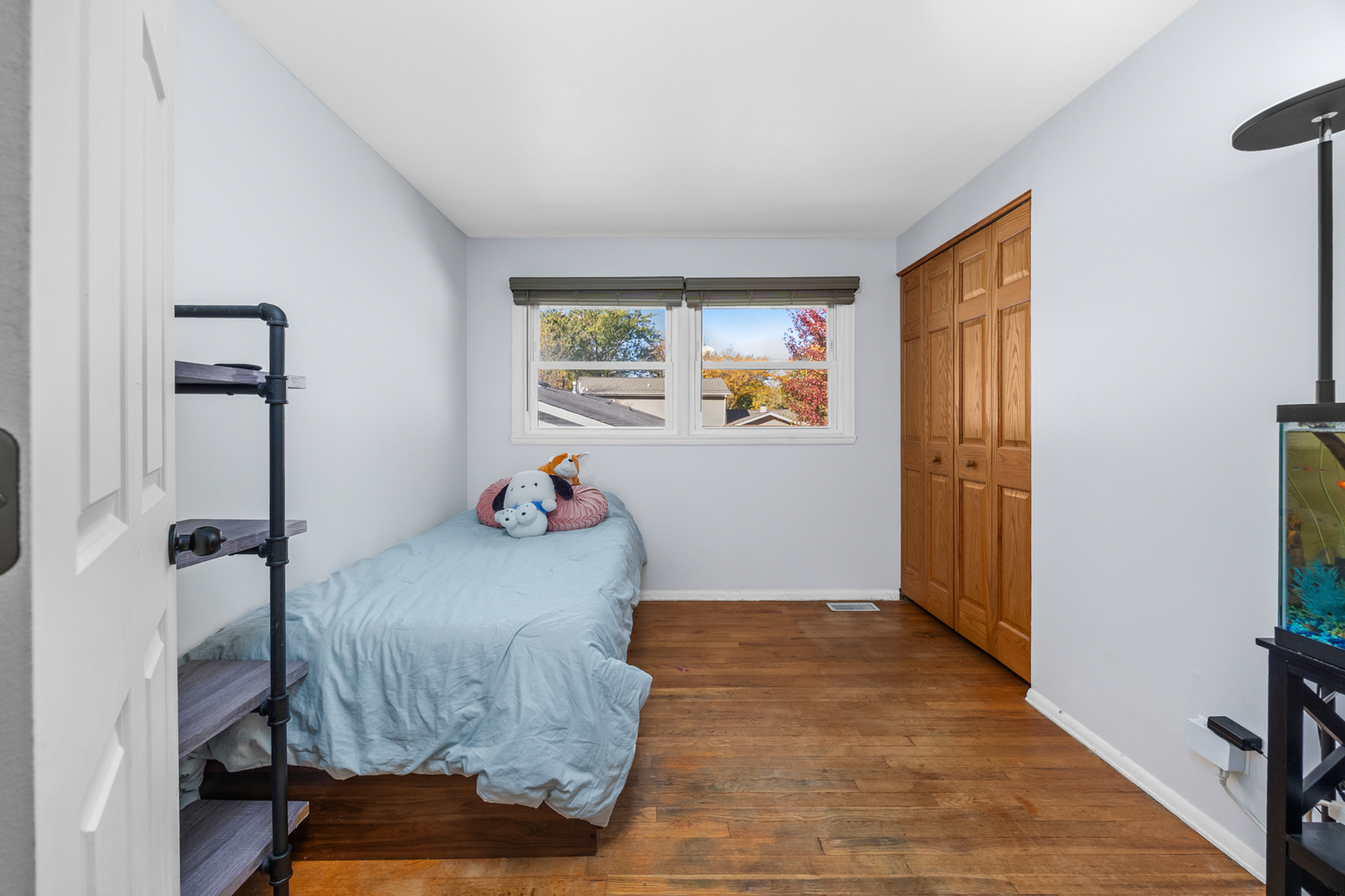 1000 Webster Lane, Schaumburg, IL 60193