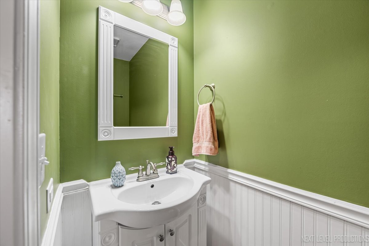 3144 Johnsbury Lane, Aurora, IL 60504