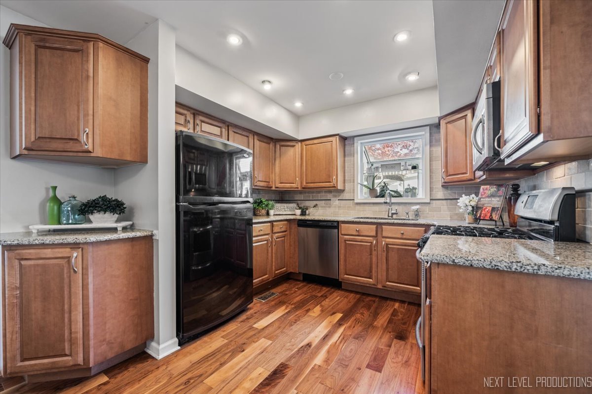 3144 Johnsbury Lane, Aurora, IL 60504