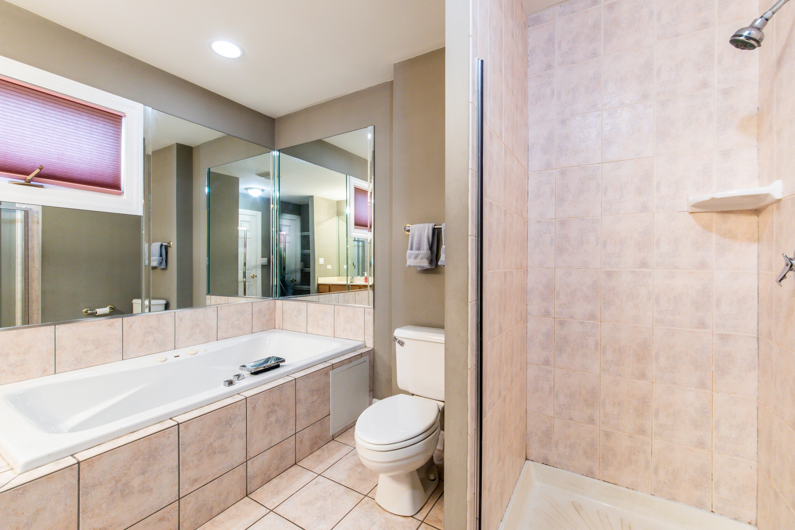 840 N Northwest Highway, Park Ridge, IL 60068