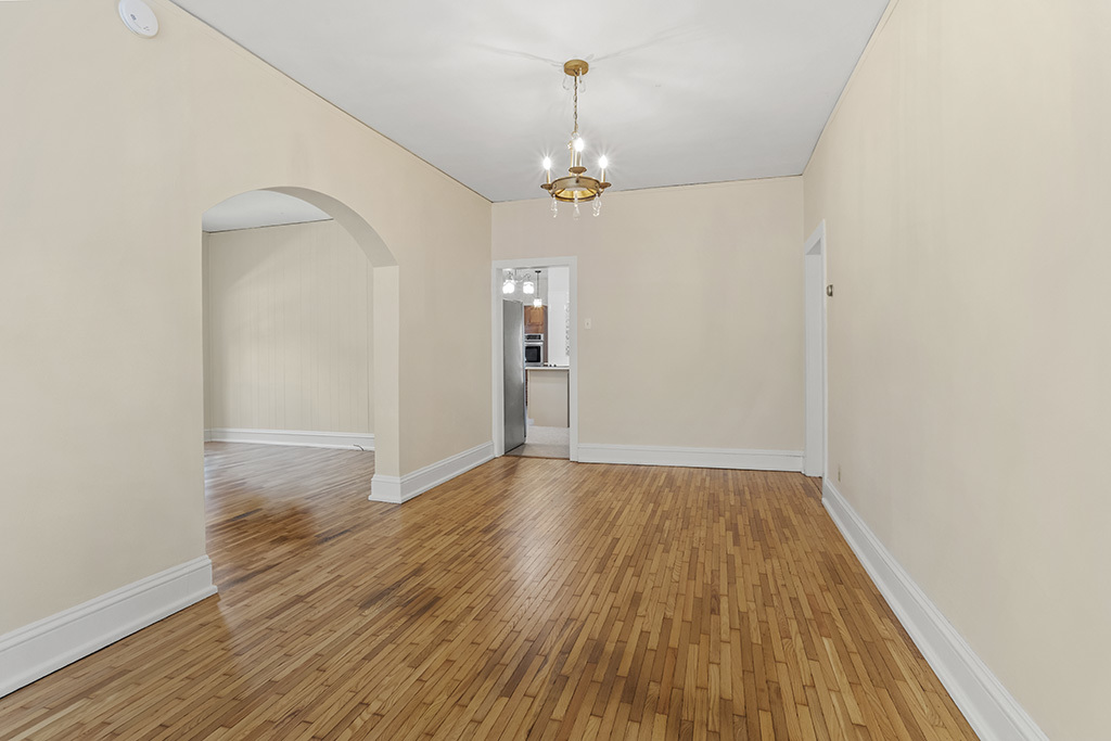 717 Warner Avenue, Lemont, IL 60439