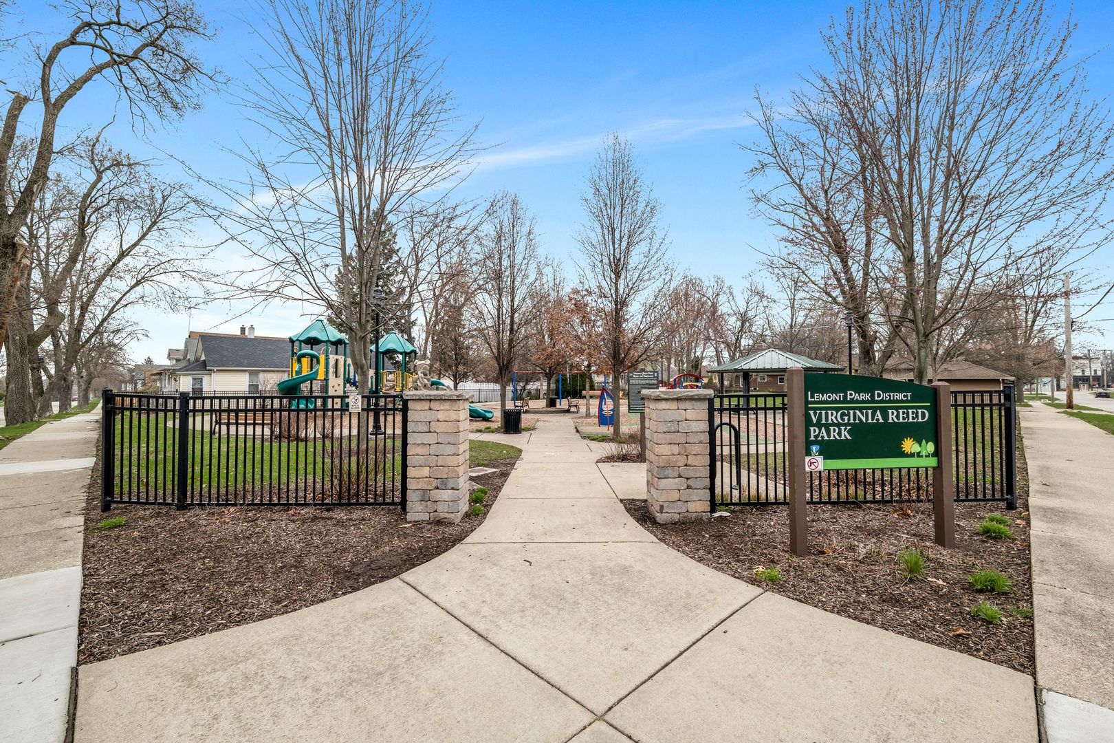 717 Warner Avenue, Lemont, IL 60439