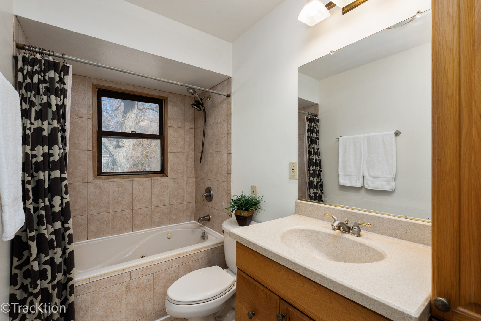 672 Londonberry Lane, Bolingbrook, IL 60440